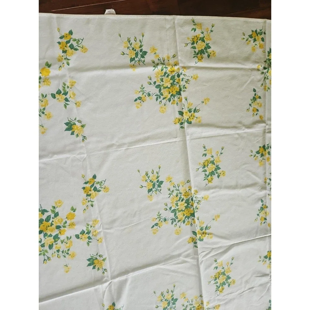 Vtg 50s Wilendur Printed Cotton Tablecloth Yellow Roses 66